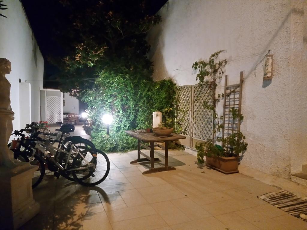 Villa Mediterranea Torre dell'Orso Exterior photo